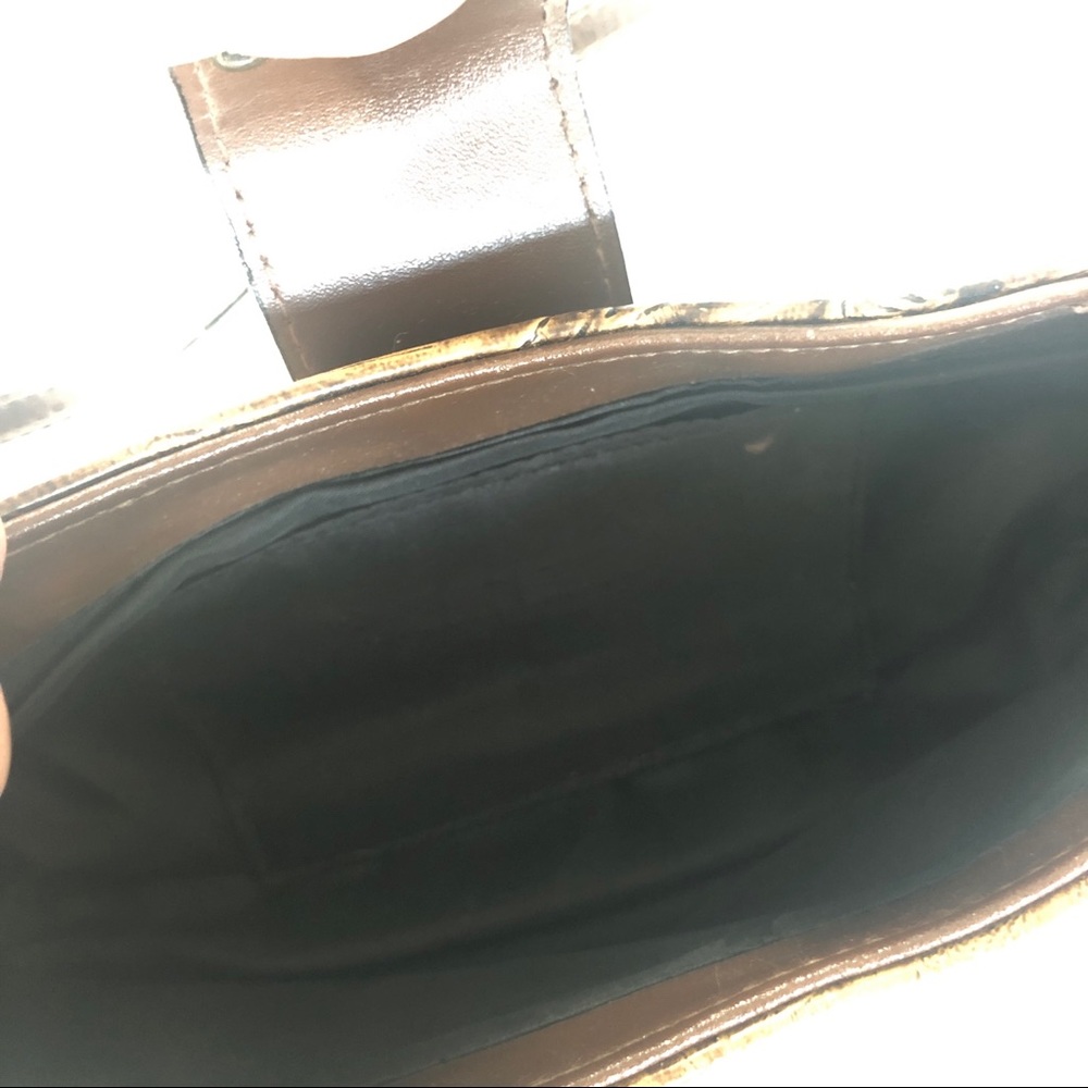 Boho embossed purse - Picture 6 of 11